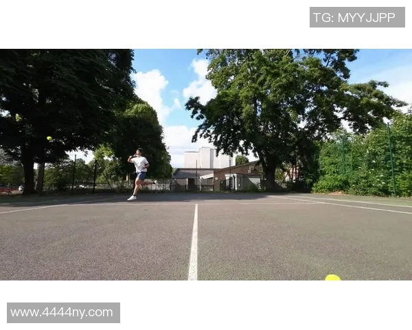 掌握网球节奏的秘诀：新手必备的入门技巧与训练方法