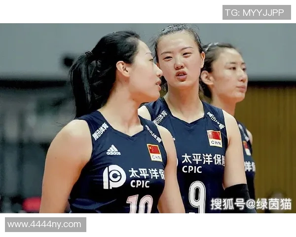 北京排球队在世界杯积分榜上以99分稳居第一位置展现强劲实力