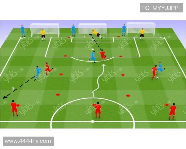 武汉足球队区域防守体系解析与战术应用探讨 武汉足球队区域防守体系解析与战术应用探讨